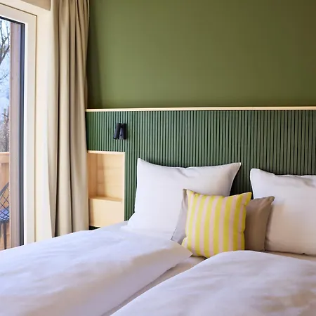 Und - Smart Alpine Hotel 4*