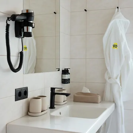 Und - Smart Alpine فندق سخلادميخ