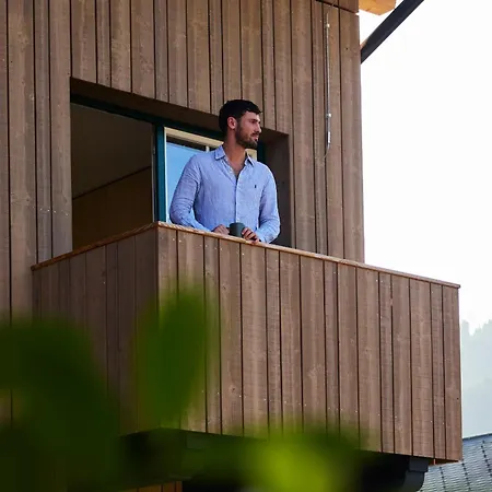 Und - Smart Alpine Hotel