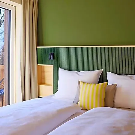 Und - Smart Alpine Hotel 4*