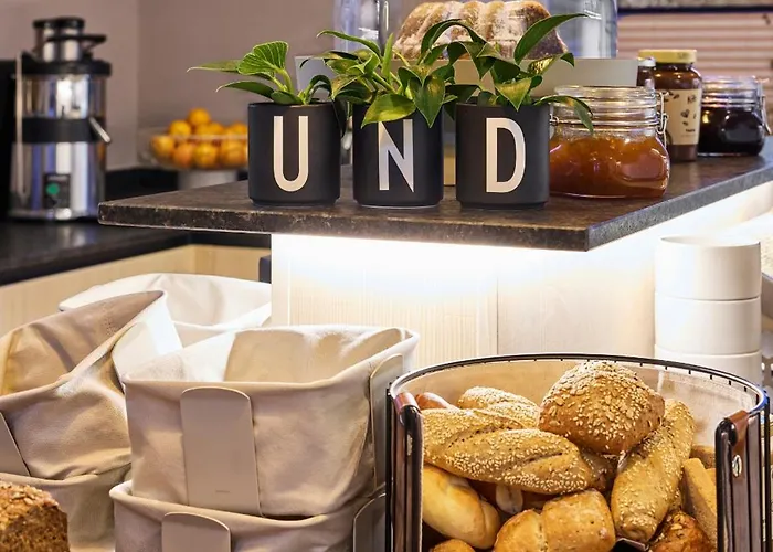 Und - Smart Alpine Szálloda *